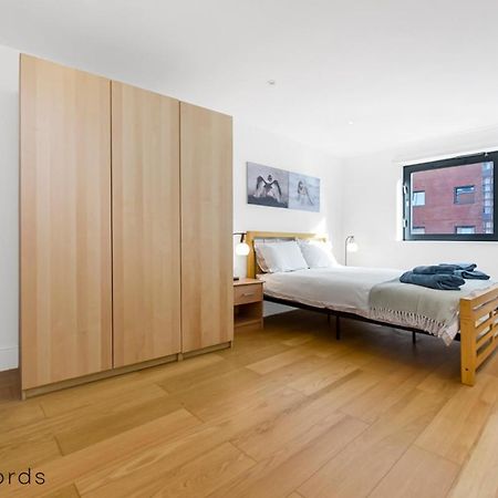 Exclusive 2 Bedroom Flat Near Buckingham Palace ลอนดอน ภายนอก รูปภาพ