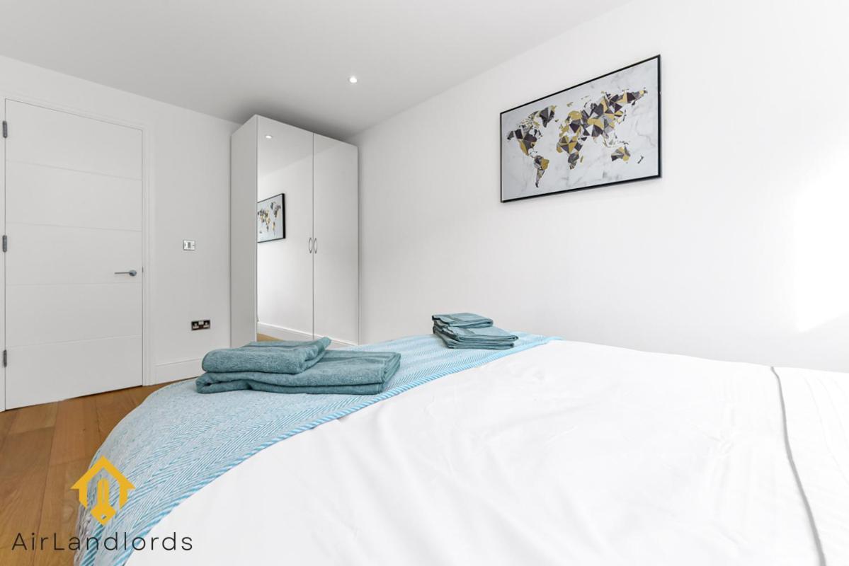 Exclusive 2 Bedroom Flat Near Buckingham Palace ลอนดอน ภายนอก รูปภาพ
