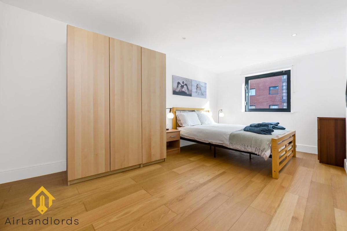 Exclusive 2 Bedroom Flat Near Buckingham Palace ลอนดอน ภายนอก รูปภาพ